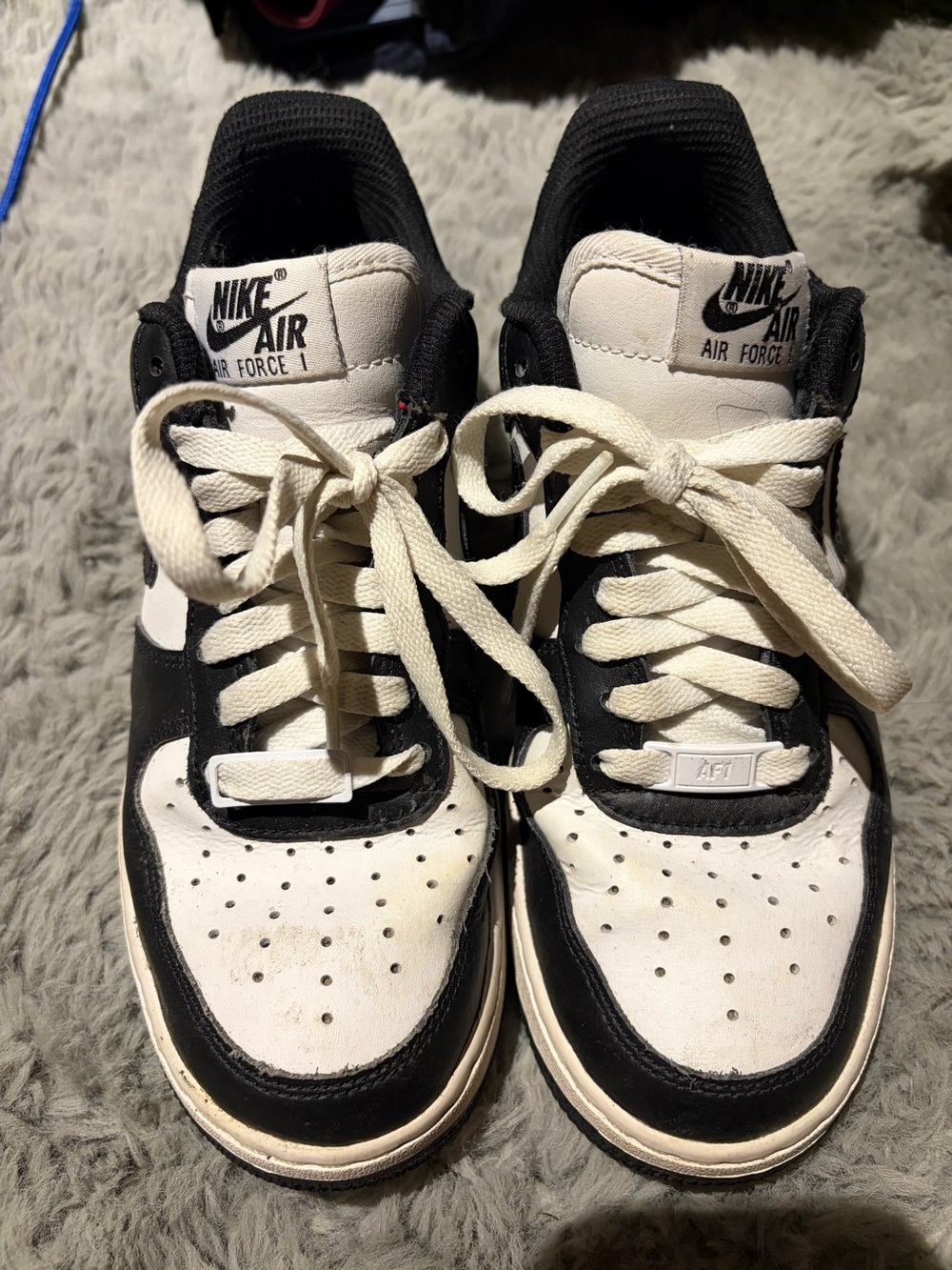 Nike Air Force 1 Low - Black & White